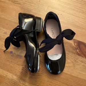 Girls tap shoes - BRAND NEW